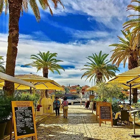Apartman Perina Trogir Exterior photo